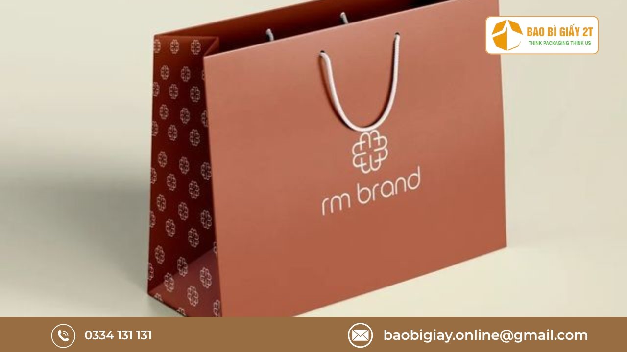 Vì sao nên chọn Bao Bì 2T để in túi giấy thời trang cho shop quần áo?