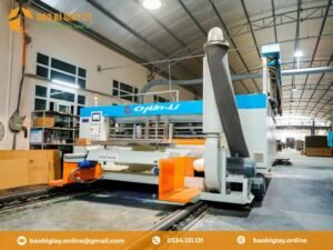 Máy chạp thùng carton