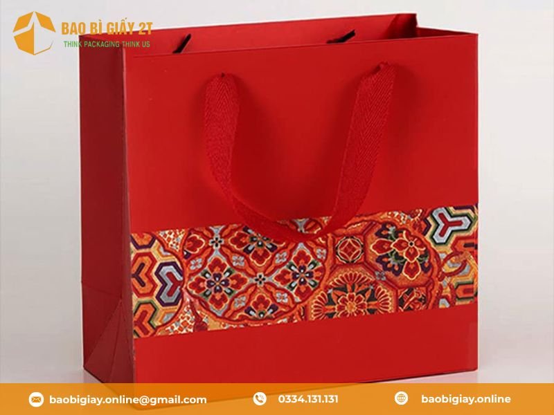 Túi giấy đựng quà