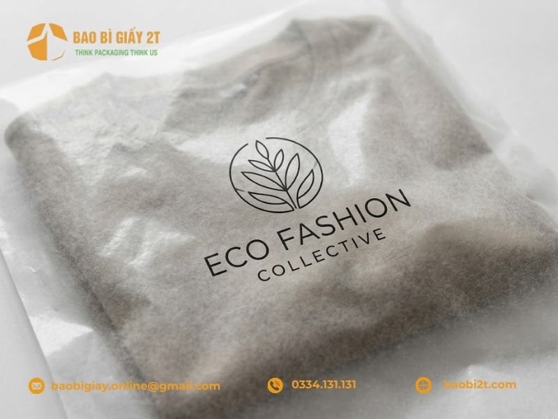 In logo trên nền giấy Glassine láng mờ để tạo cảm giác Eco-friendly, sang trọng.